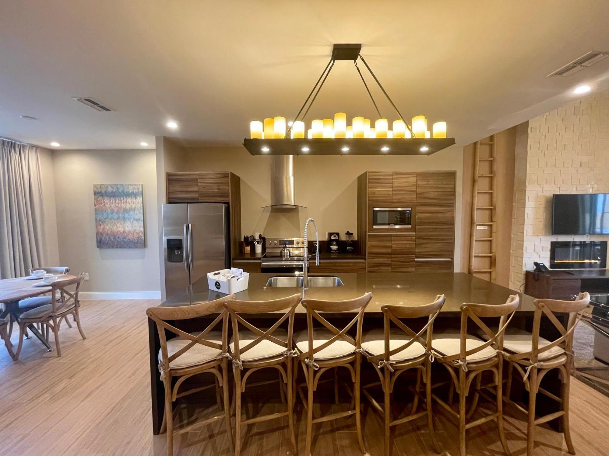 Luxury Home In Orlando With Private Hot Tub - 7 Min From Disney Parks - 3 Bedrooms And 4 Bathrooms! Exterior foto
