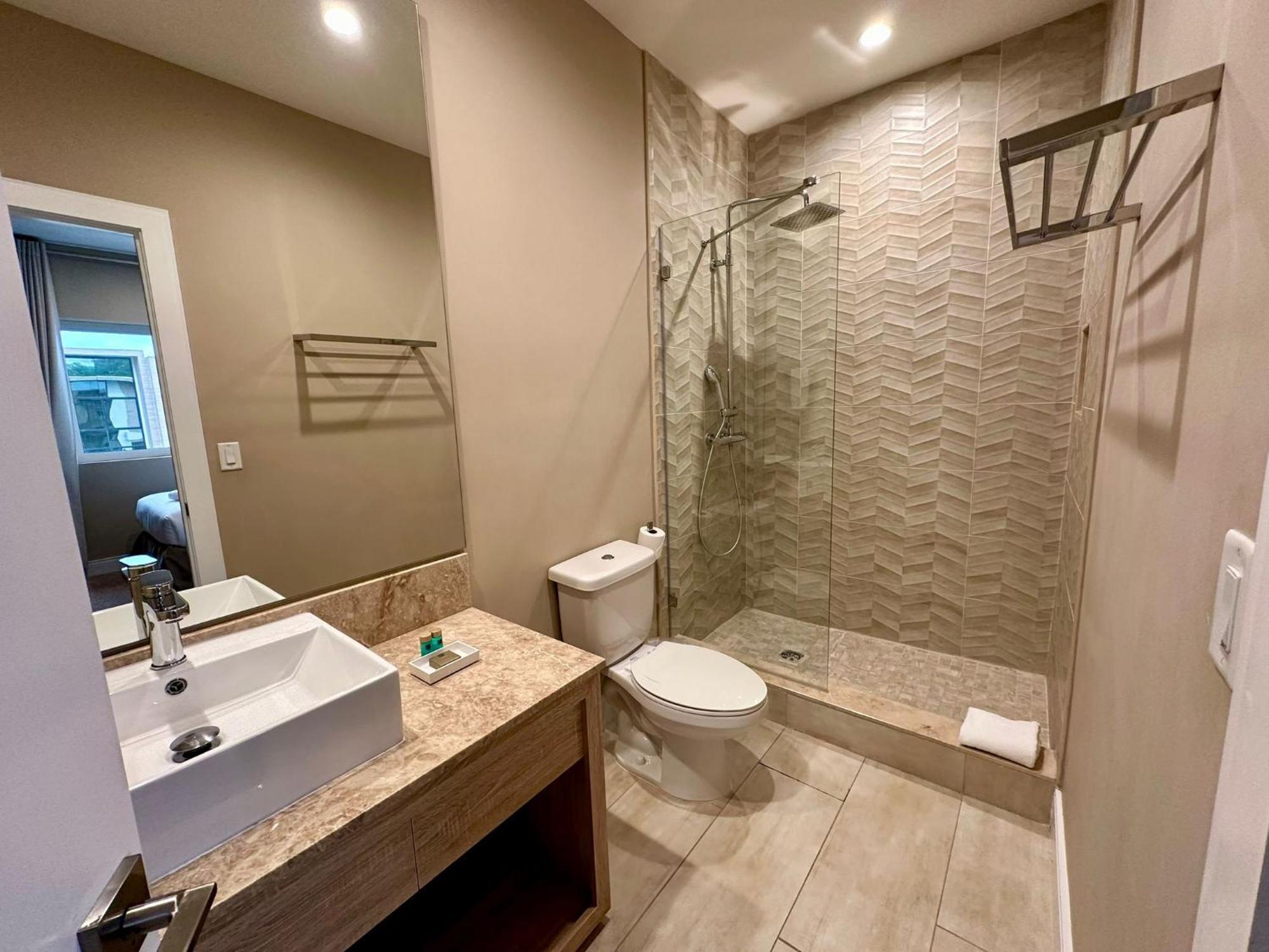 Luxury Home In Orlando With Private Hot Tub - 7 Min From Disney Parks - 3 Bedrooms And 4 Bathrooms! Exterior foto